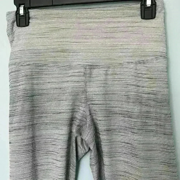 Zella • Live in High Waist Leggings Black Stripe - Picture 3 of 6